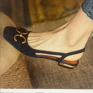 Elegant Navy Slingback Flats